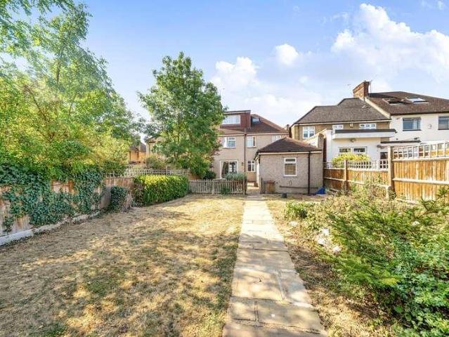 House for sale in Kingsbury, Greater London