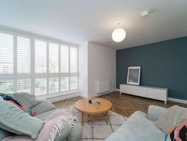 House for sale in Georgia, Greater Manchester