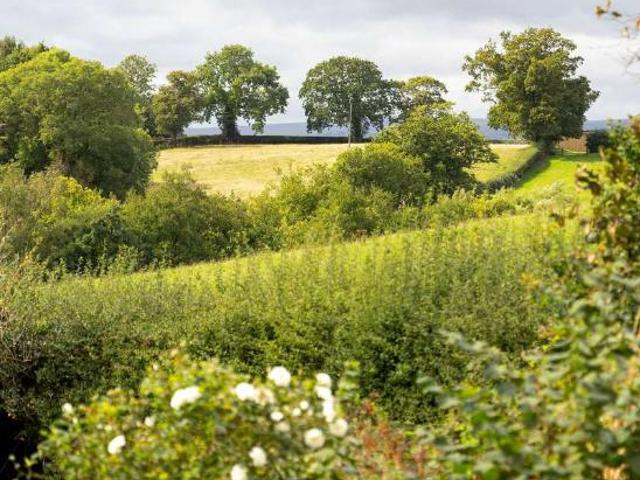 House for sale in Borras Head, Gresford