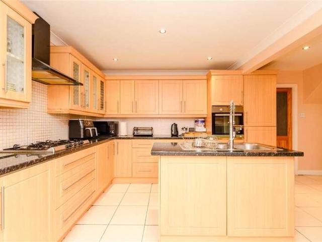 House for sale in Plumstead, Greater London