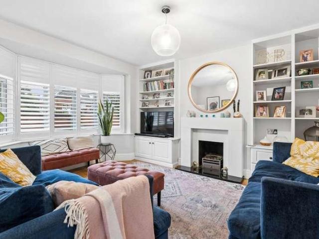 House for sale in Denham, Gerrards Cross and Chalfonts Community Board, Chalfont St. Peter