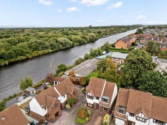 House for sale in Grappenhall, Warrington