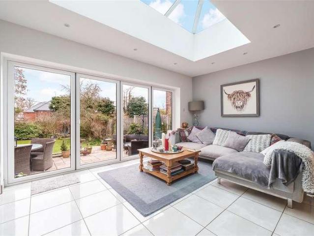 House for sale in Buckler's Park, Crowthorne