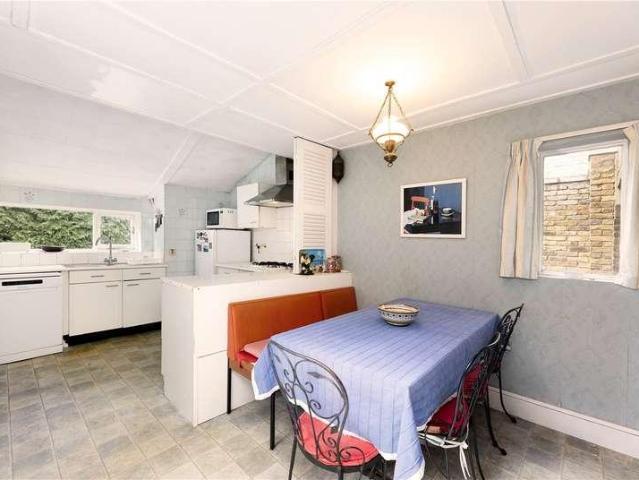 House for sale in Roehampton, Greater London