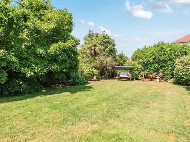 House for sale in Lower Halliford, Surrey