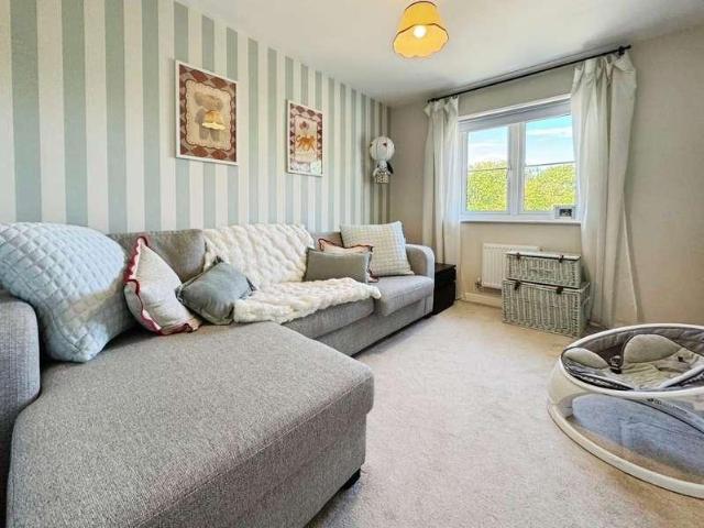 House for sale in Longwick, Buckinghamshire