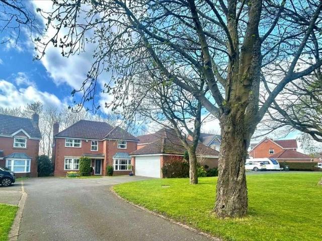 House for sale in Wrens Nest, Coseley