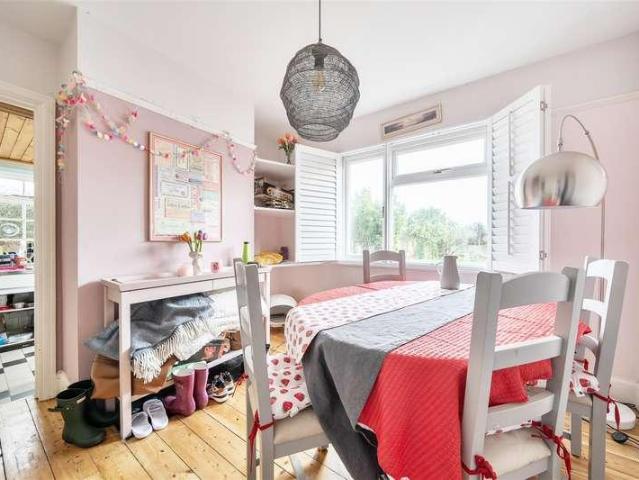 House for sale in Upton, Acol