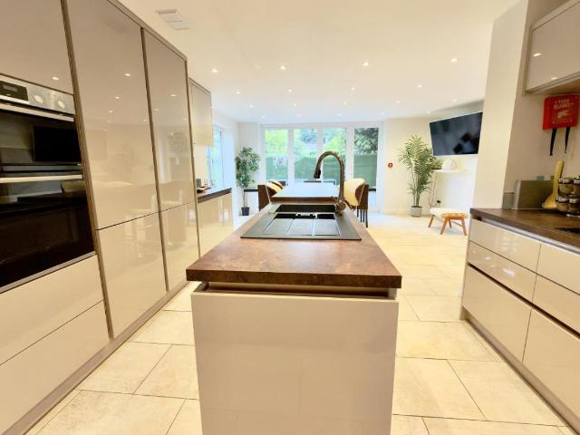 House for sale in Alder Hills, Poole