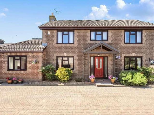 House for sale in Wickwar, South Gloucestershire