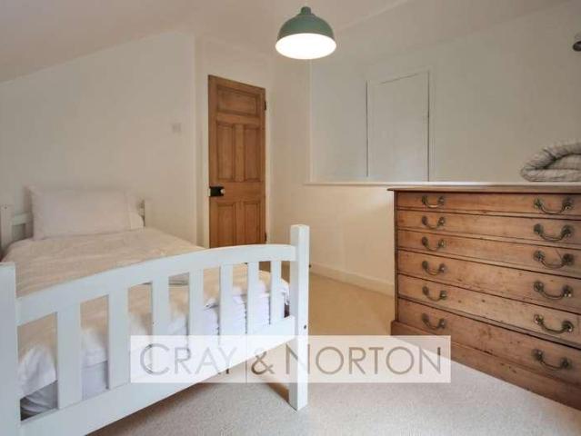 House for sale in London Borough of Croydon, Selhurst