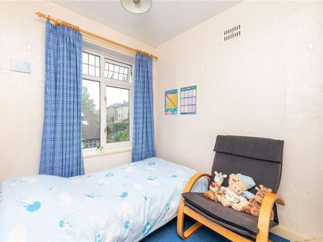 House for sale in Cottingley, West Yorkshire