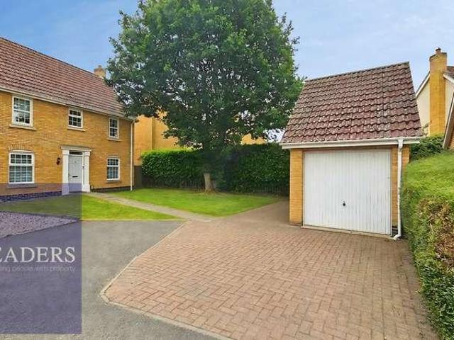 House for sale in Chelmondiston, Suffolk