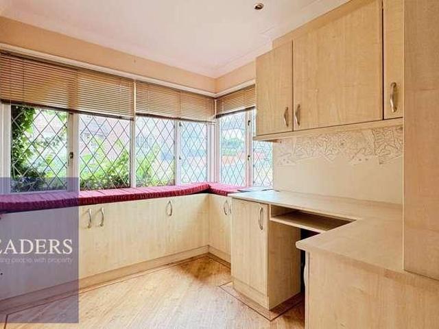 House for sale in Chipping Hill, Essex