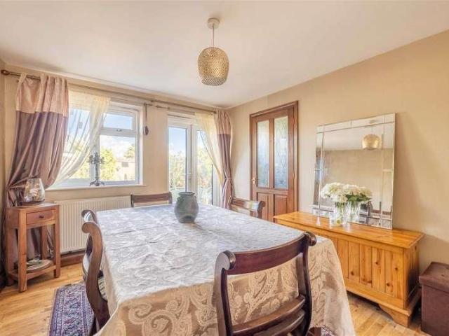 House for sale in Old Windsor, Windsor and Maidenhead