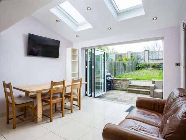 House for sale in Yeadon, West Yorkshire