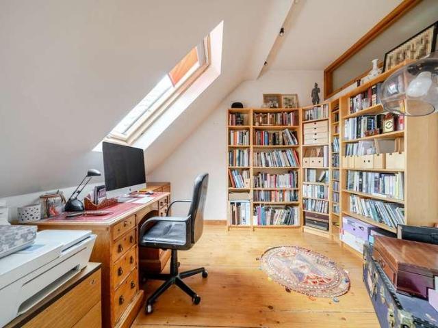 House for sale in Dale Hill, Essex