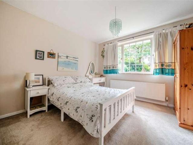 House for sale in Old Dean, Heol-las