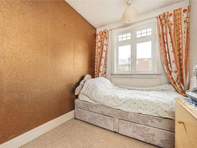 House for sale in New Malden, Greater London