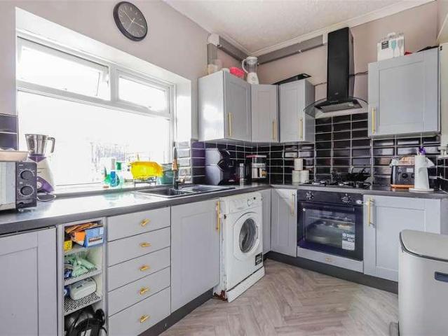 House for sale in Cadoxton, Barry
