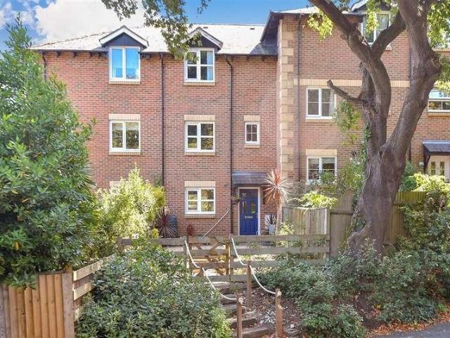 House for sale in Elmfield, Ryde
