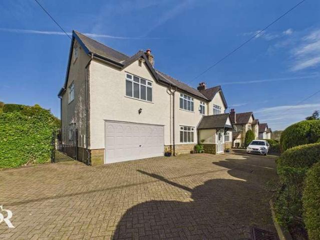 House for sale in Charlesworth, East Midlands