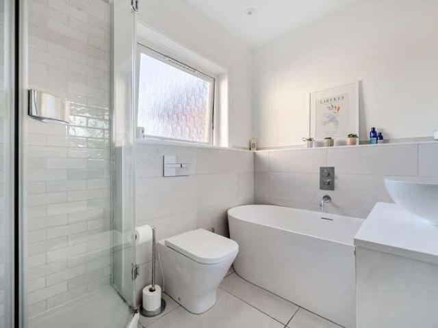 House for sale in Hale, Waverley