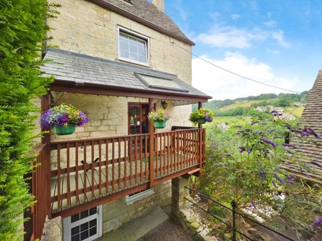 House for sale in Minchinhampton, School House