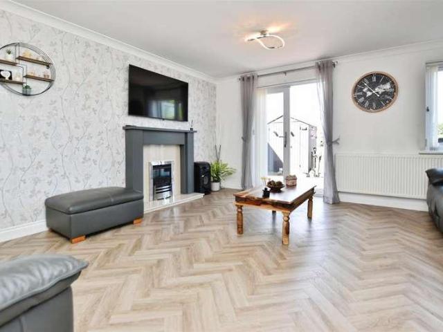 House for sale in Keyingham, East Riding Of Yorkshire