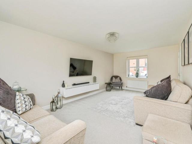 House for sale in Kettlebrook, Staffordshire