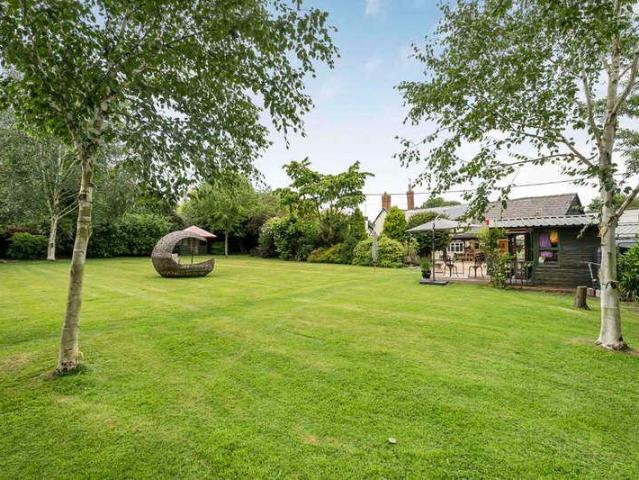 House for sale in Pembridge