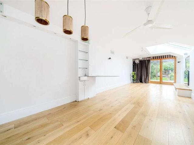House for sale in Windsor