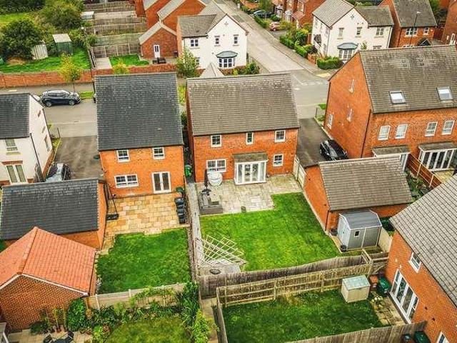 House for sale in Highfields, South Derbyshire