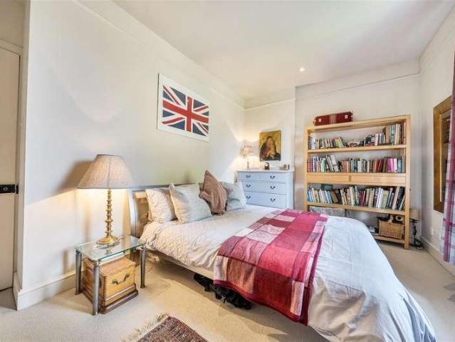 House for sale in Horsham, West Sussex