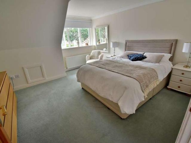 House for sale in Tricketts Cross, Ferndown