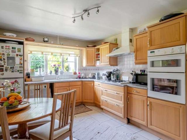 House for sale in Pachesham Park, Surrey