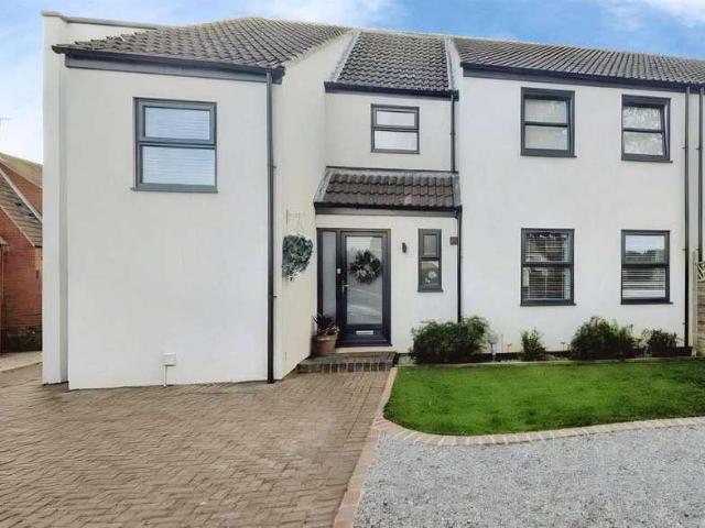 House for sale in Keyingham, East Riding Of Yorkshire