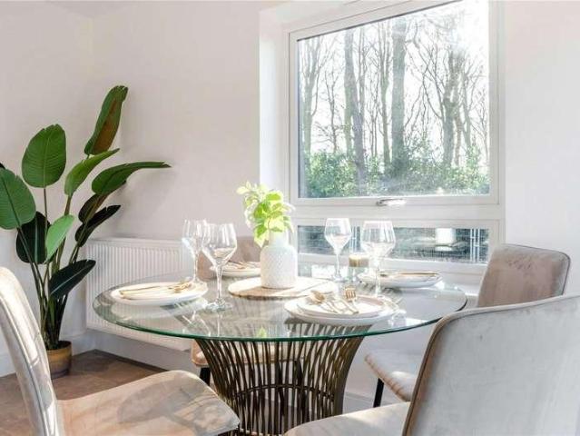 House for sale in Missendens Community Board, Holmer Green
