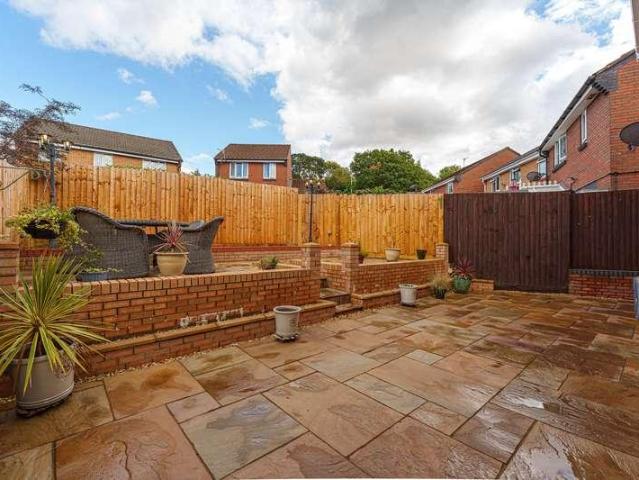 House for sale in Woodfieldside, Croespenmaen