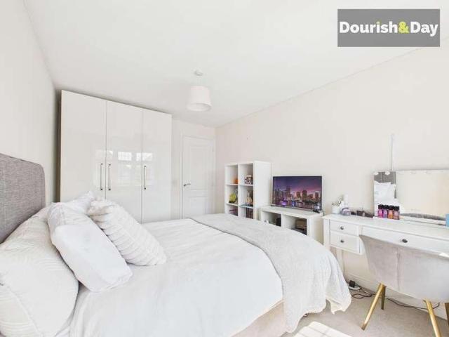 House for sale in Hopton and Coton, Baswich