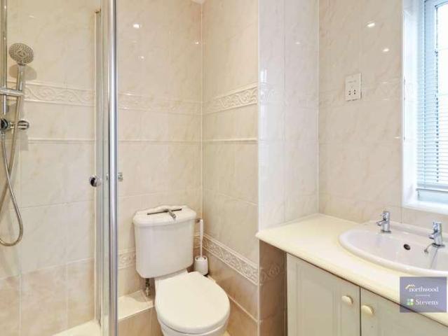 House for sale in Godinton Park, Bridgefield