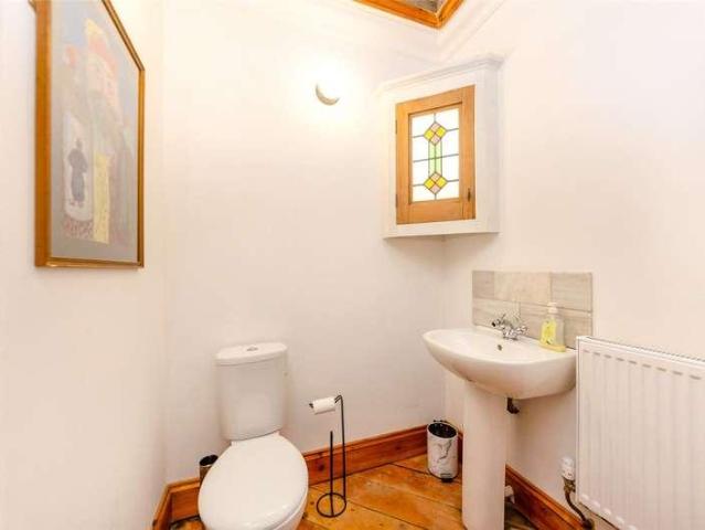 House for sale in Llanrug, Cwm-y-glo
