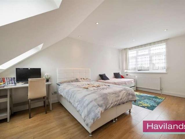 House for sale in Edmonton, Greater London