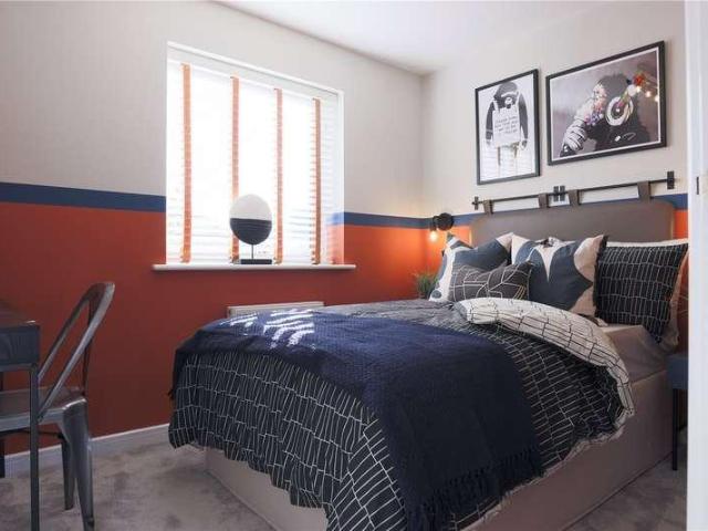 House for sale in Dee Park, Reading