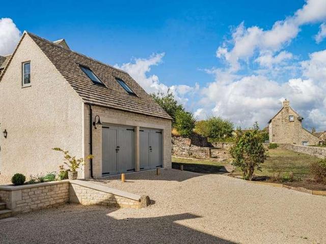 House for sale in Fossebridge, Gloucestershire