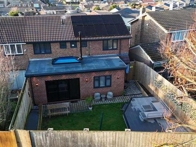 House for sale in Broadmeadows, Tyne And Wear