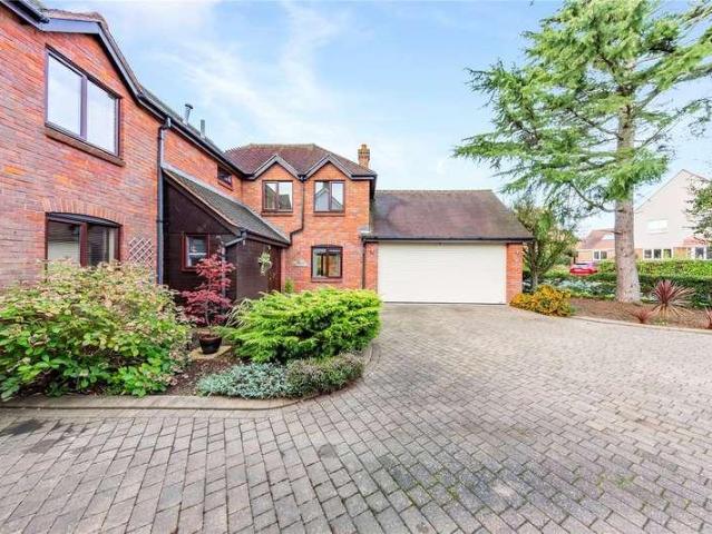 House for sale in Chelmsford, Essex