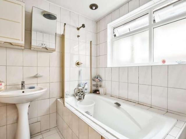 House for sale in Wanstead, Greater London