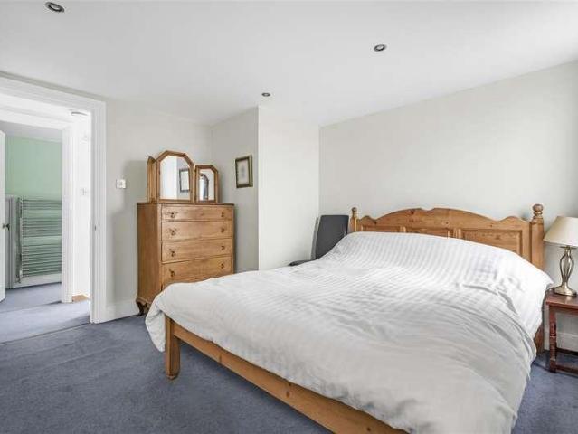House for sale in Norbiton, Greater London