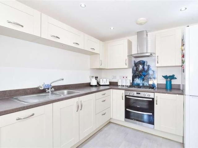 House for sale in Midway, Kent